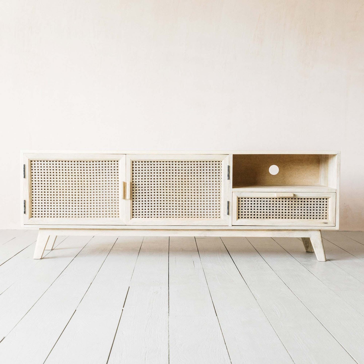 Quinn Tv Unit