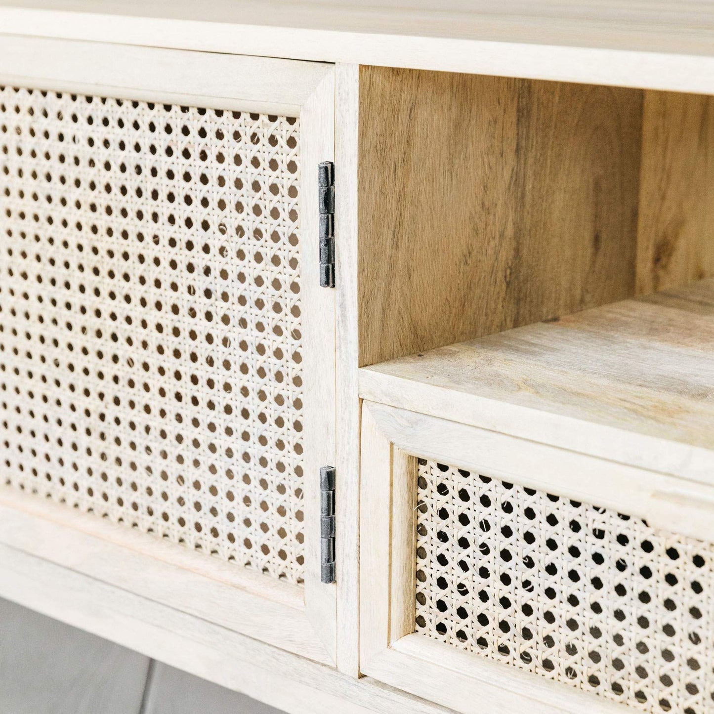 Quinn Tv Unit