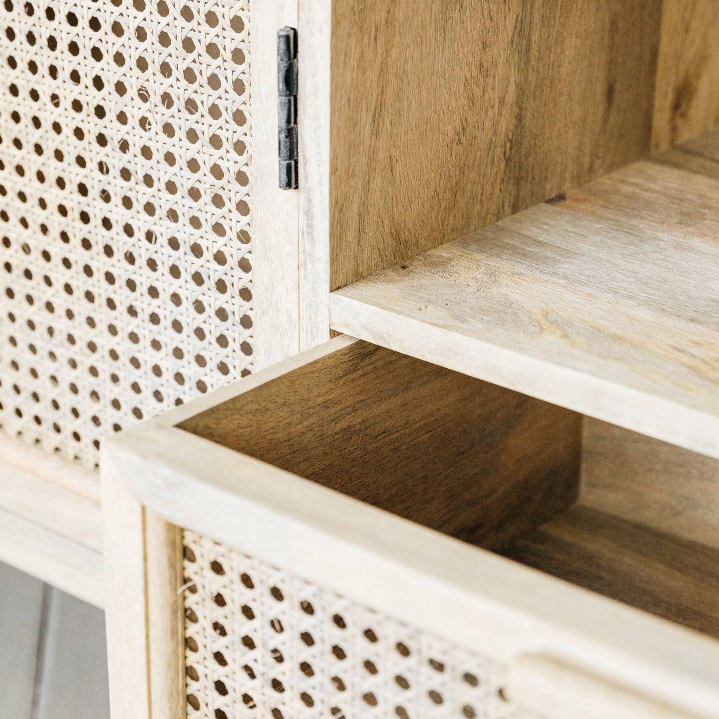 Quinn Tv Unit