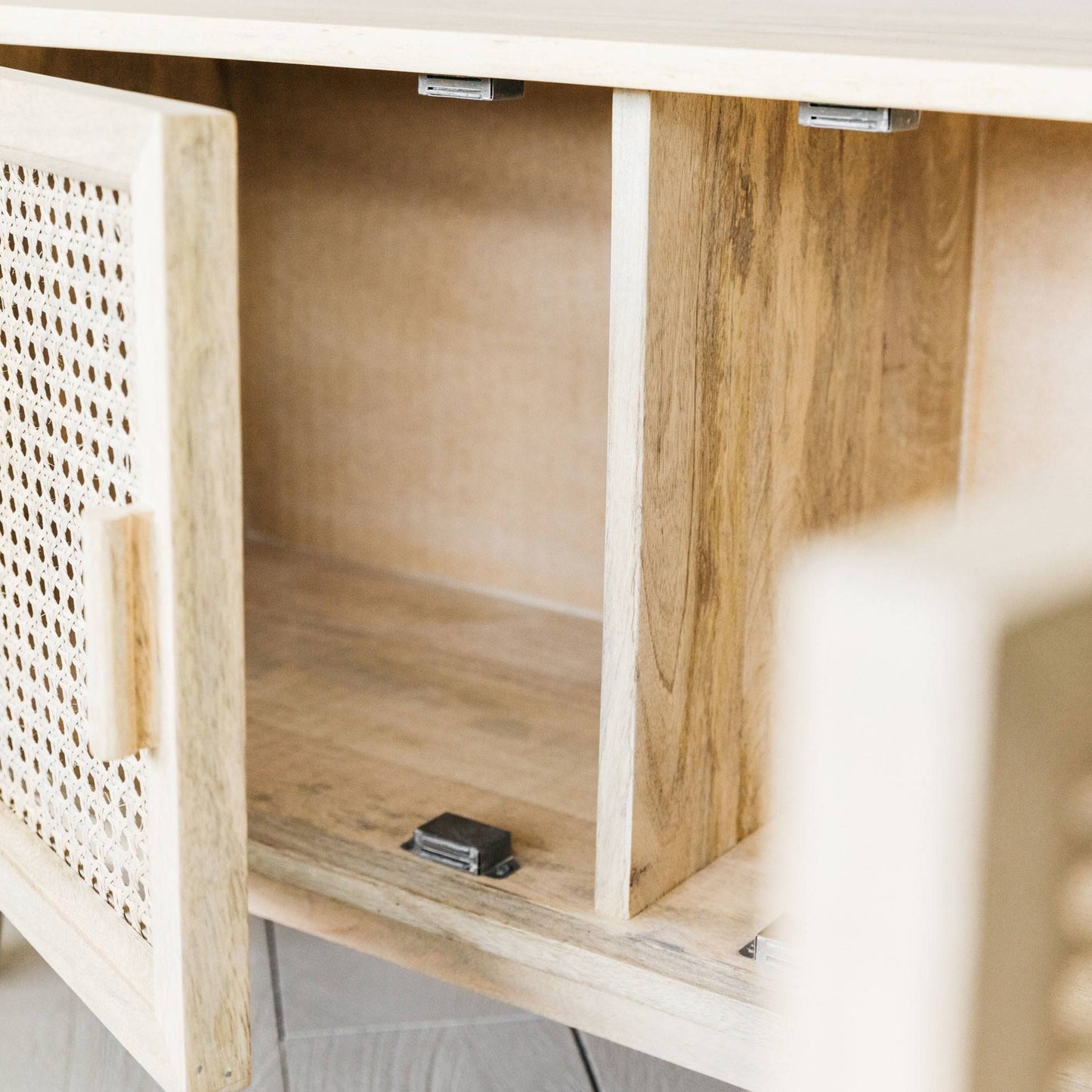 Quinn Tv Unit