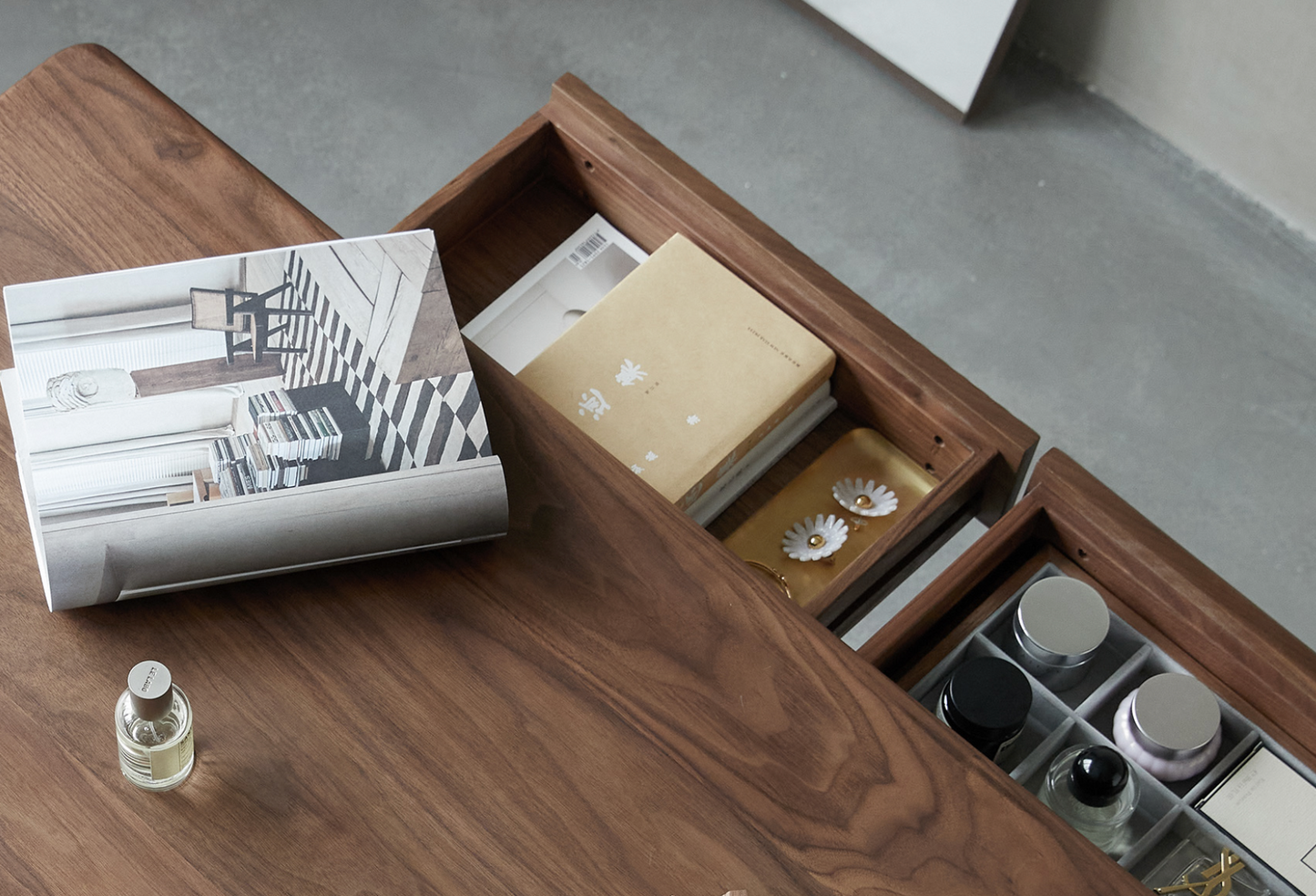 Valentina Study Table