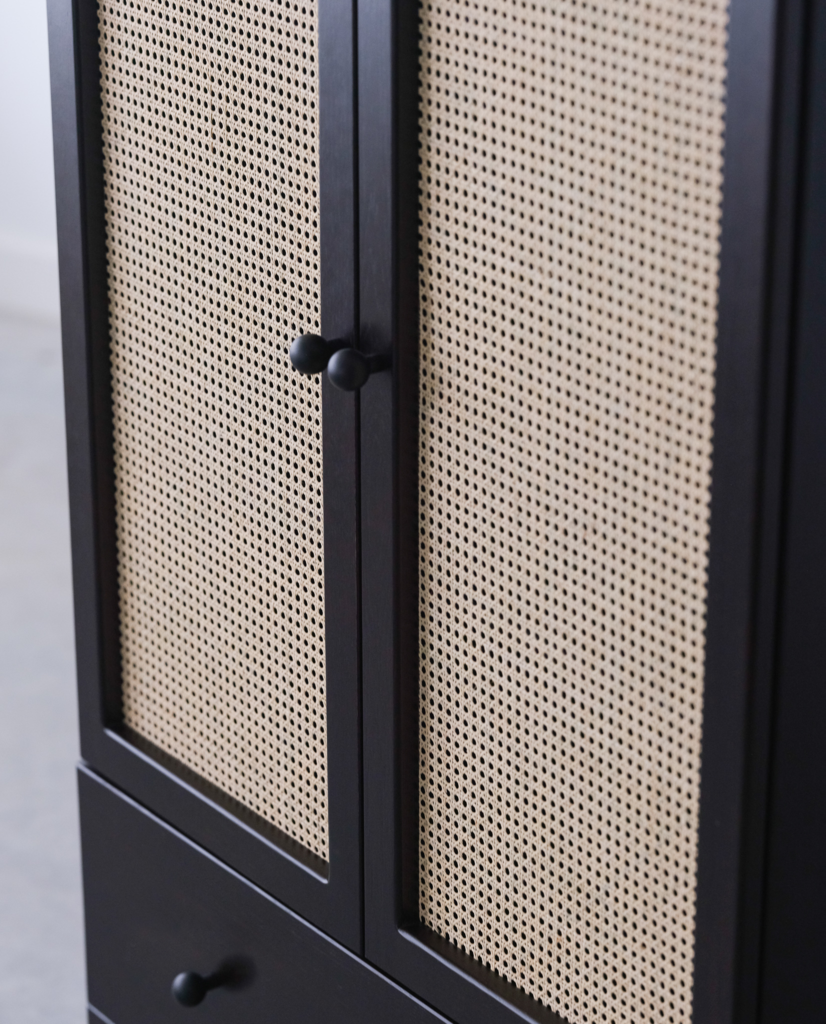 Solna Cabinet