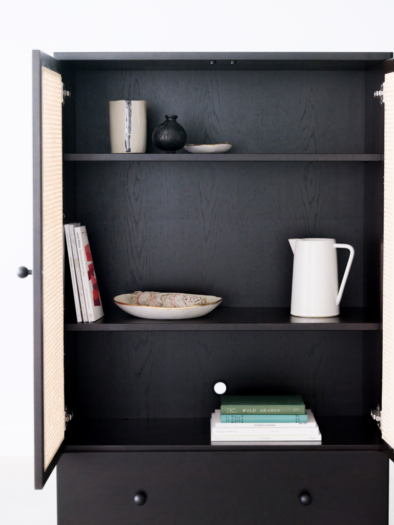 Solna Cabinet