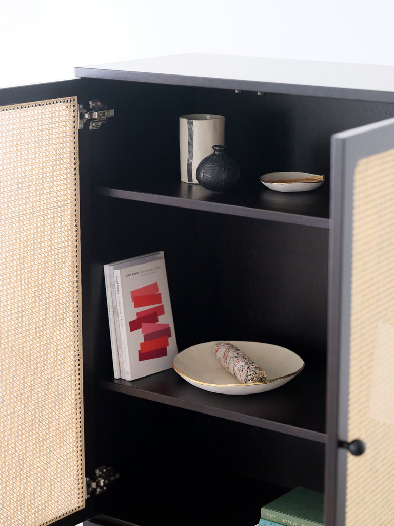 Solna Cabinet