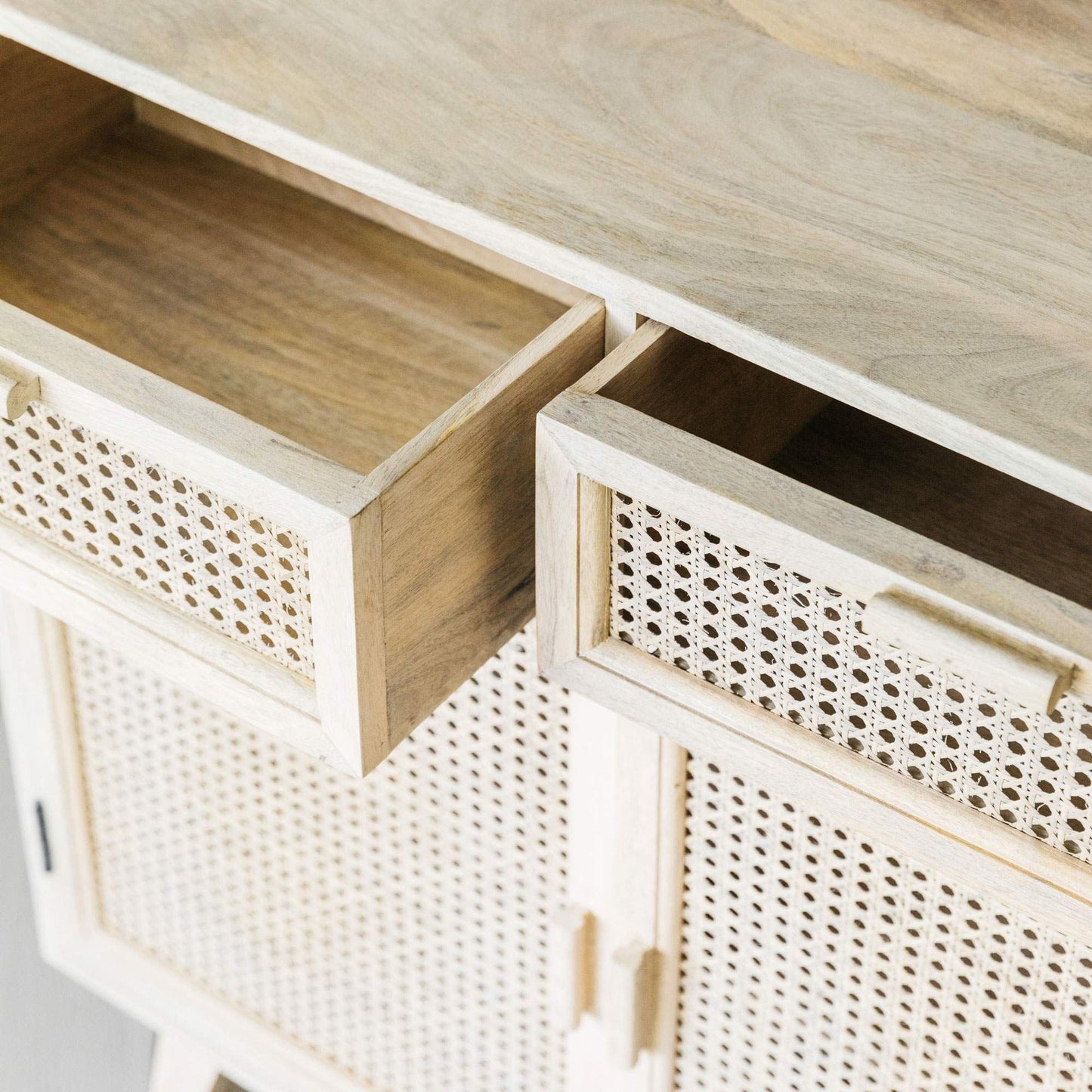 Romeo Sideboard