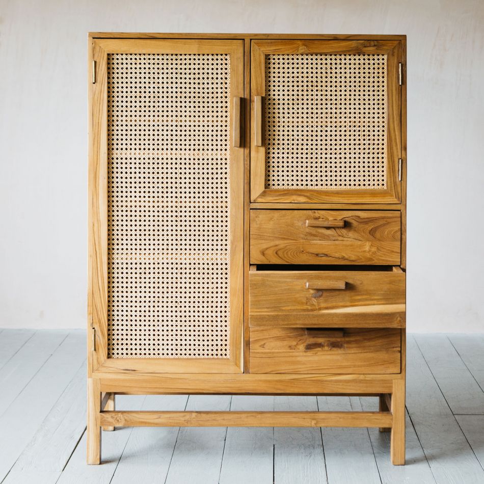 Pearl Cabinet