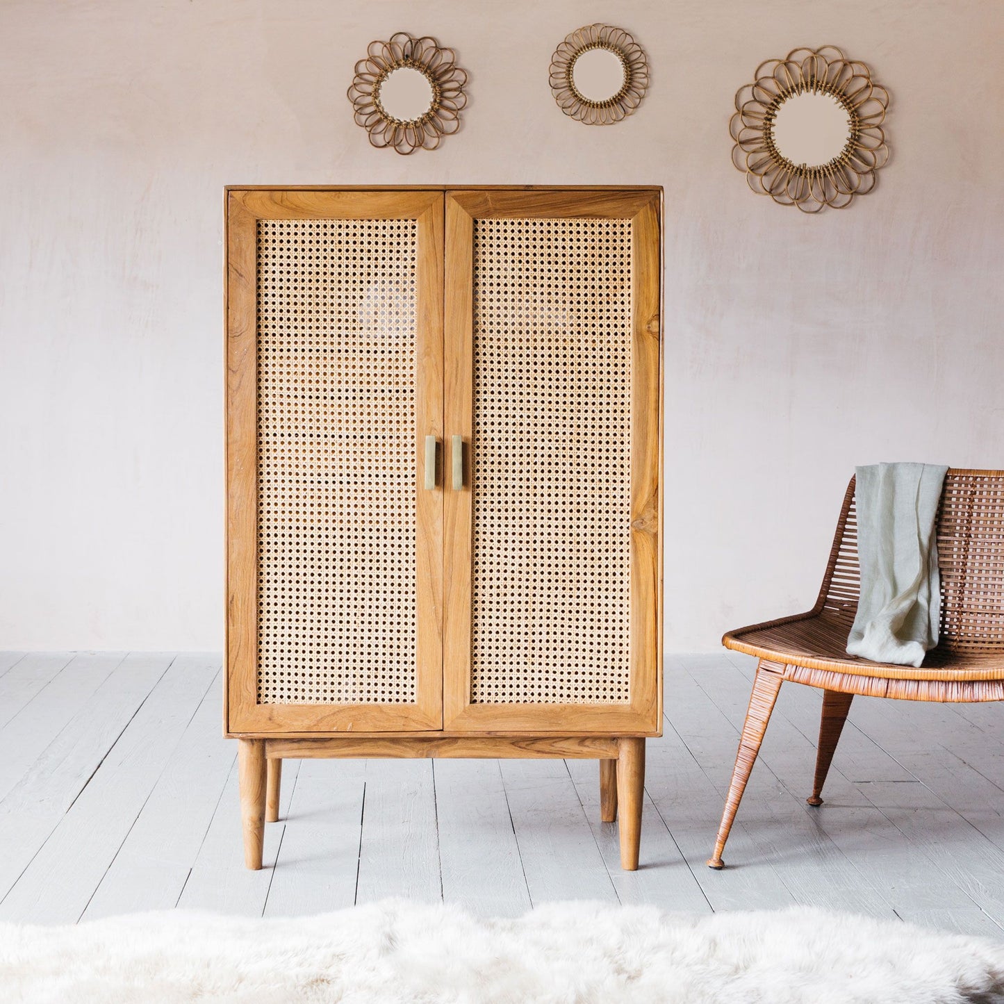 Pearl Sideboard
