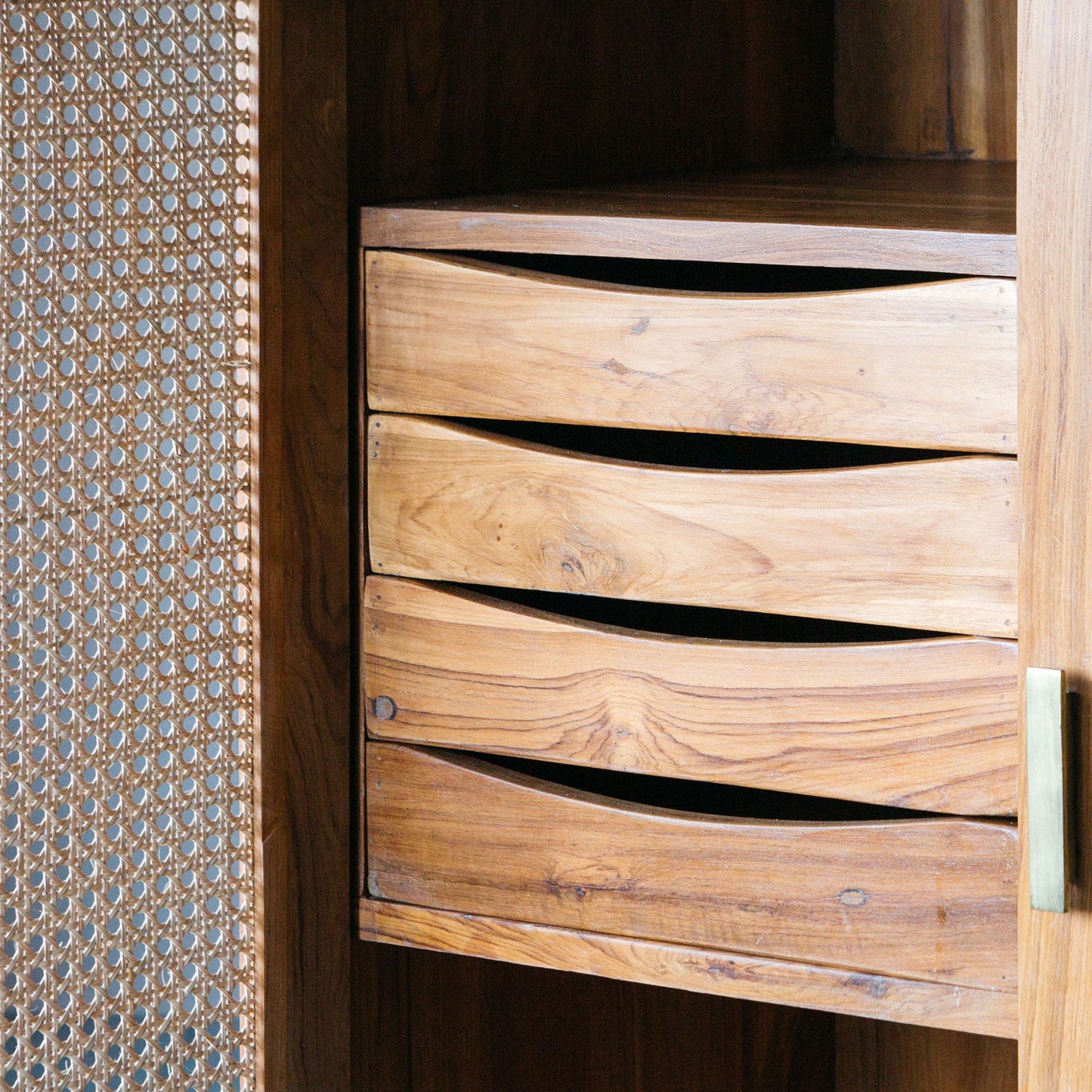 Pearl Sideboard