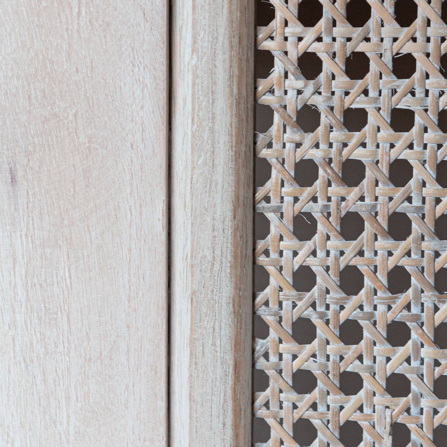 Pearl Cabinet