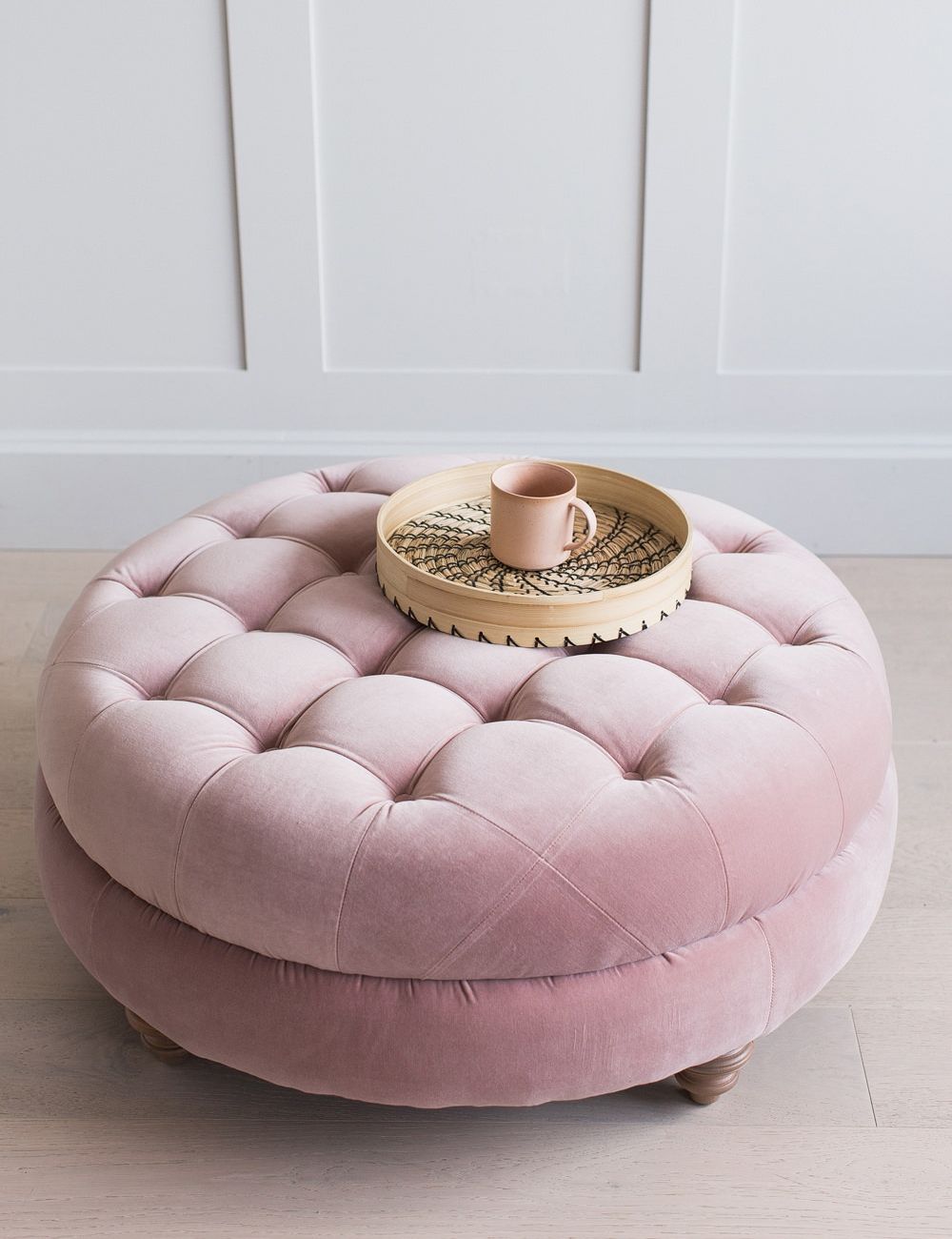 Amora Pouffe