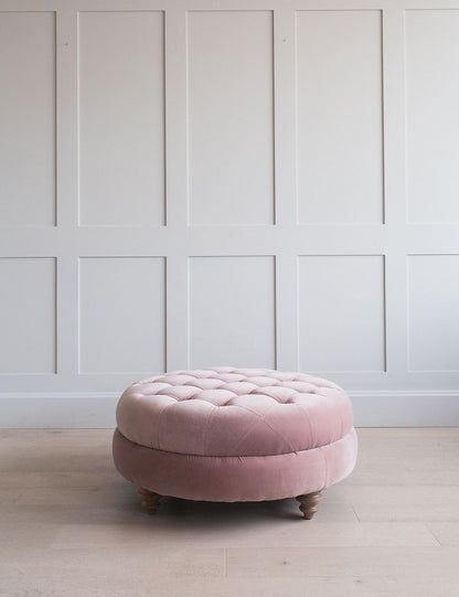 Amora Pouffe