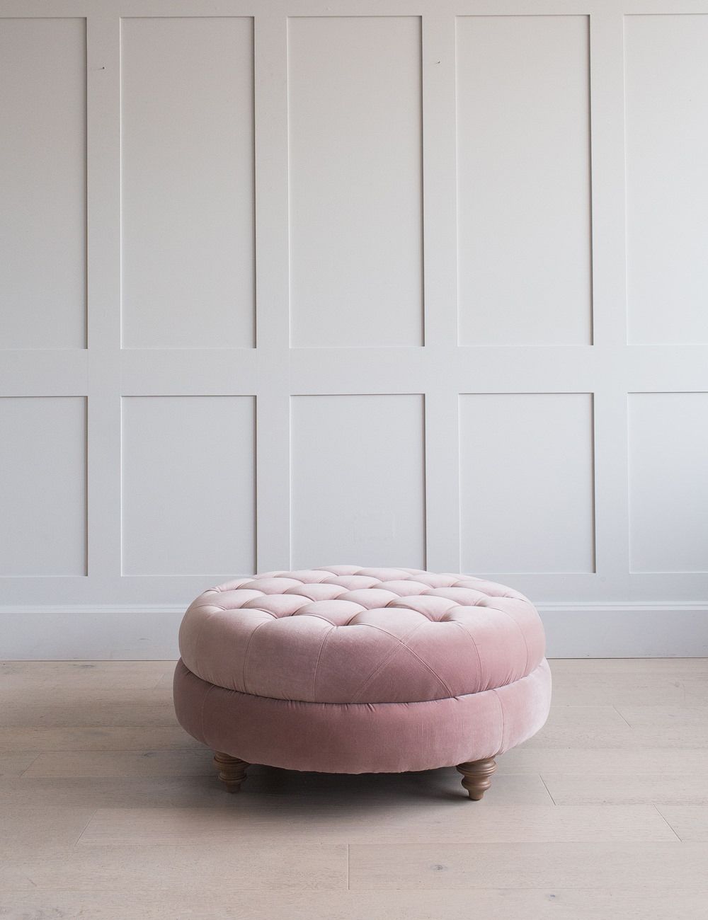 Amora Pouffe